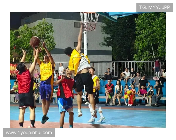 篮球运动员在赛场上的成长历程与精神风貌探索 篮球运动员在赛场上的成长历程与精神风貌探索