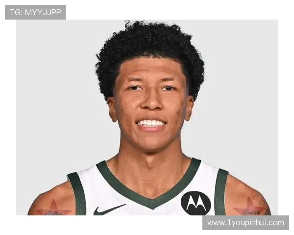 密尔沃基雄鹿队新赛季展望：扬起夺冠旗帜，年轻力量与明星球员的完美融合