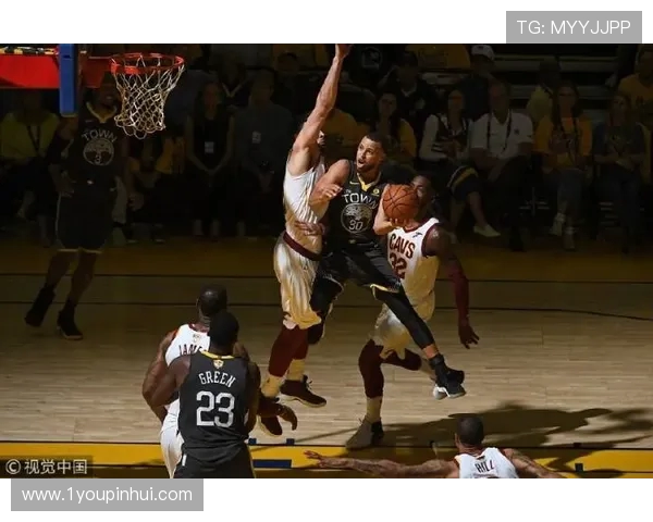 2016年NBA总决赛骑士与勇士第二场激战回顾与精彩瞬间分析