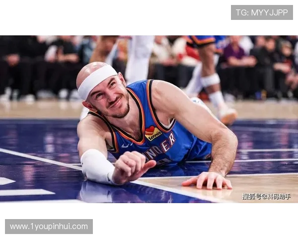 亚历克斯卡鲁索的篮球之路与成就探索 亚历克斯卡鲁索的篮球之路与成就探索