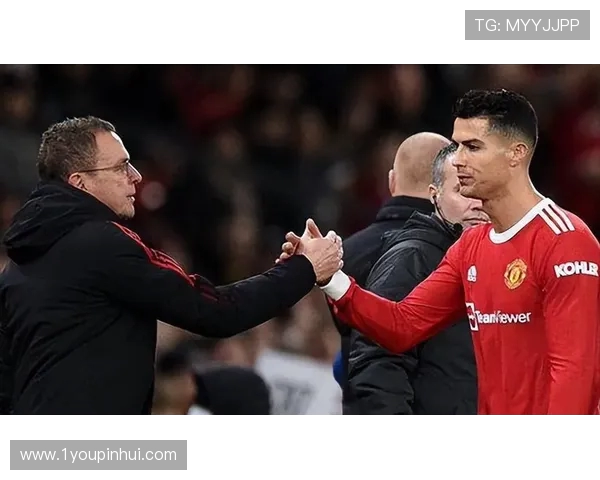 巴塞罗那与费伦茨瓦的精彩对决引发球迷热议与期待